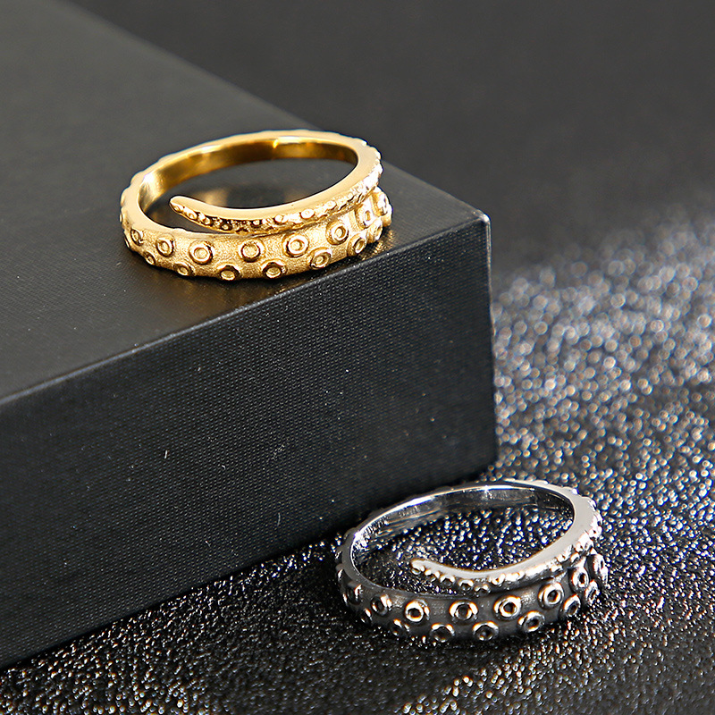 Nowy, spersonalizowany pierści – Titanium Steel Ring recenzja i cena
